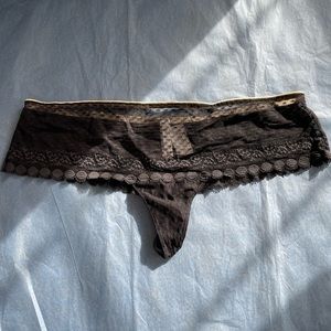 NWT! Gap Body // Navy lace thick top thong // Size M